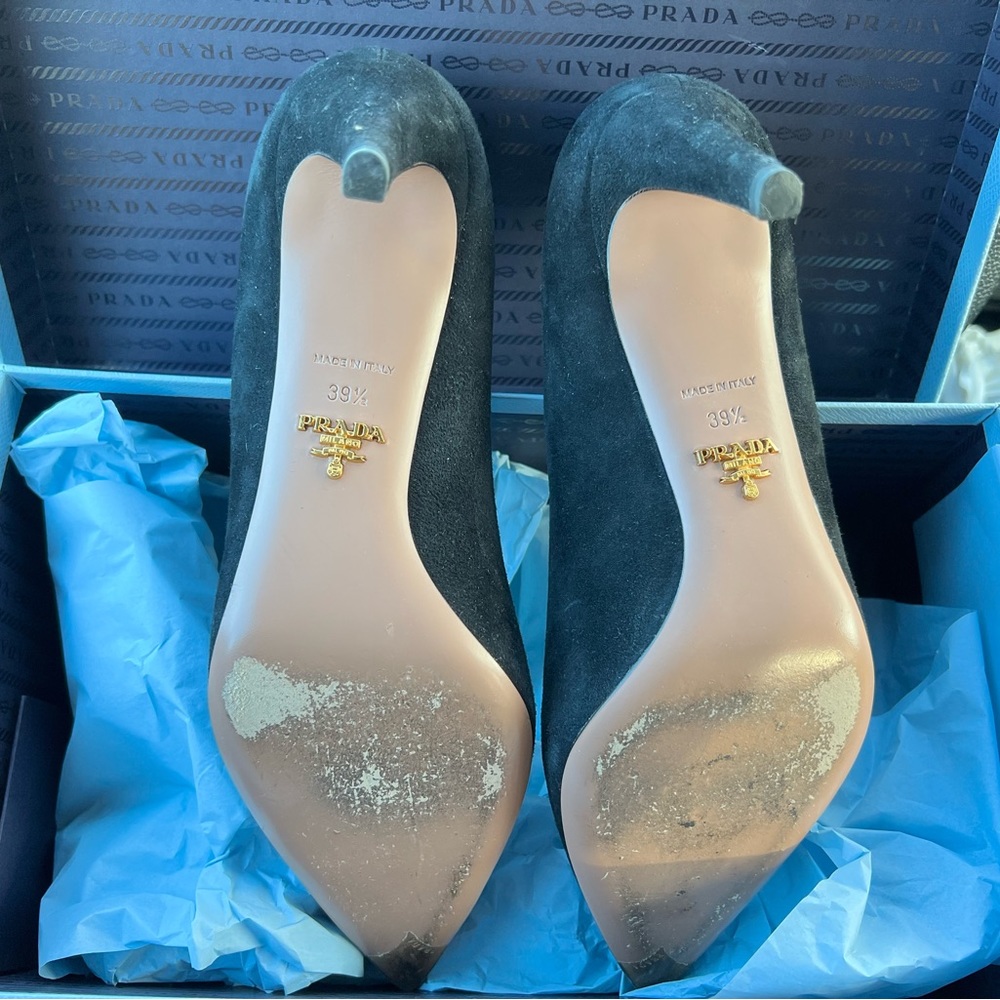 Nearly new Black Suede PRADA pumps - Picture 9 of 13